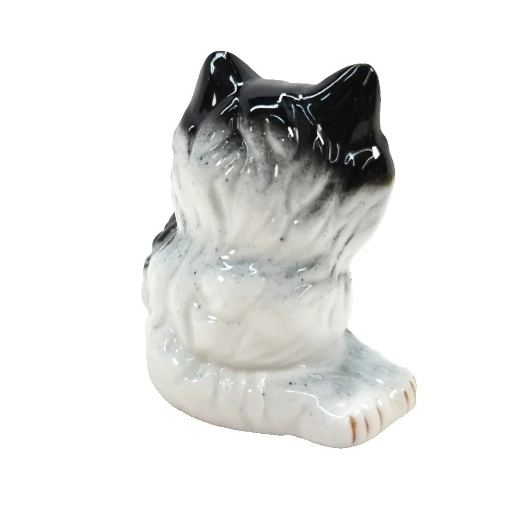 Vintage Porcelain‎ Black And White Cat Laying Down Kmart Feb. 22, 1992 Taiwan